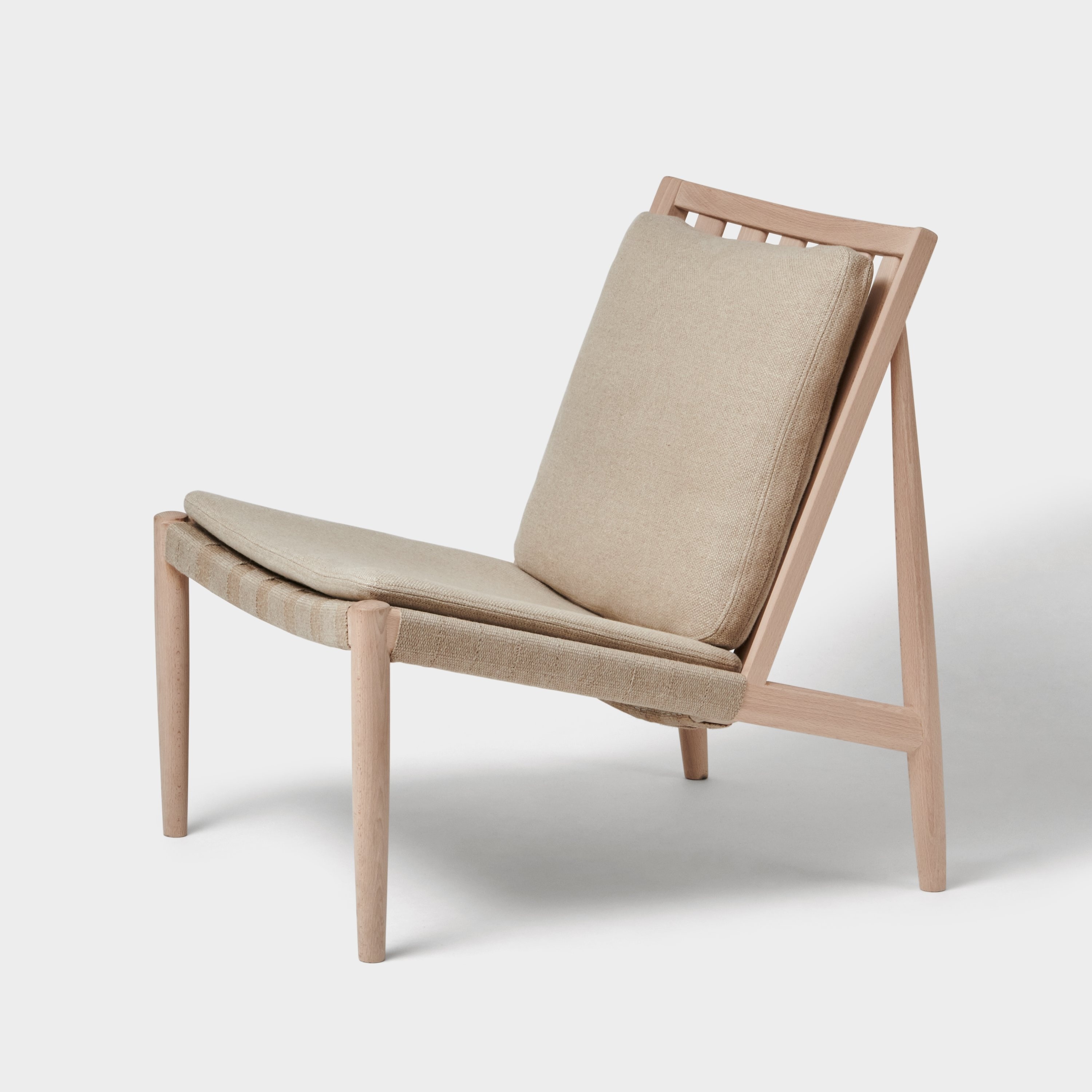 Easy Chair Bok vitolja