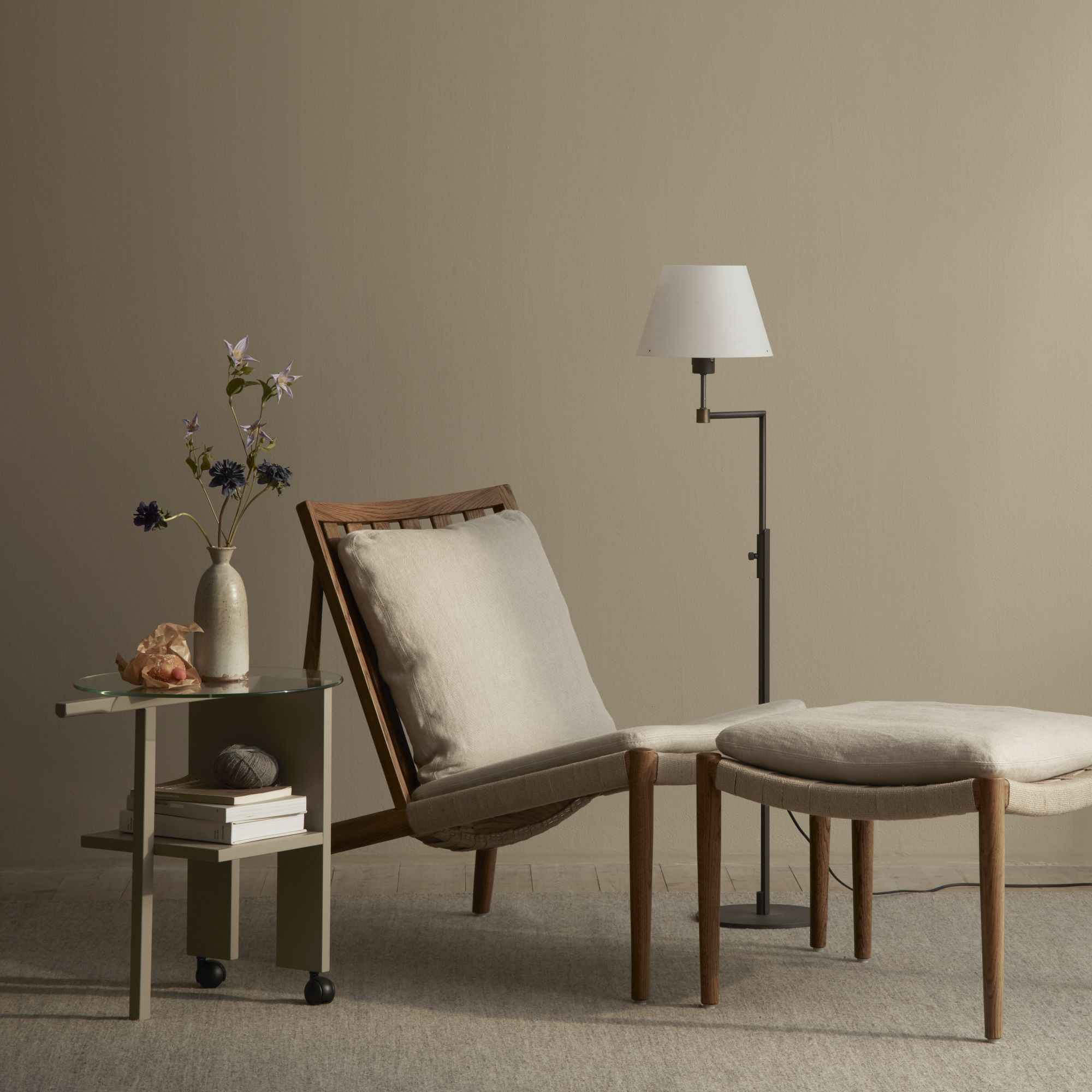 Easy Chair Ek brunolja
